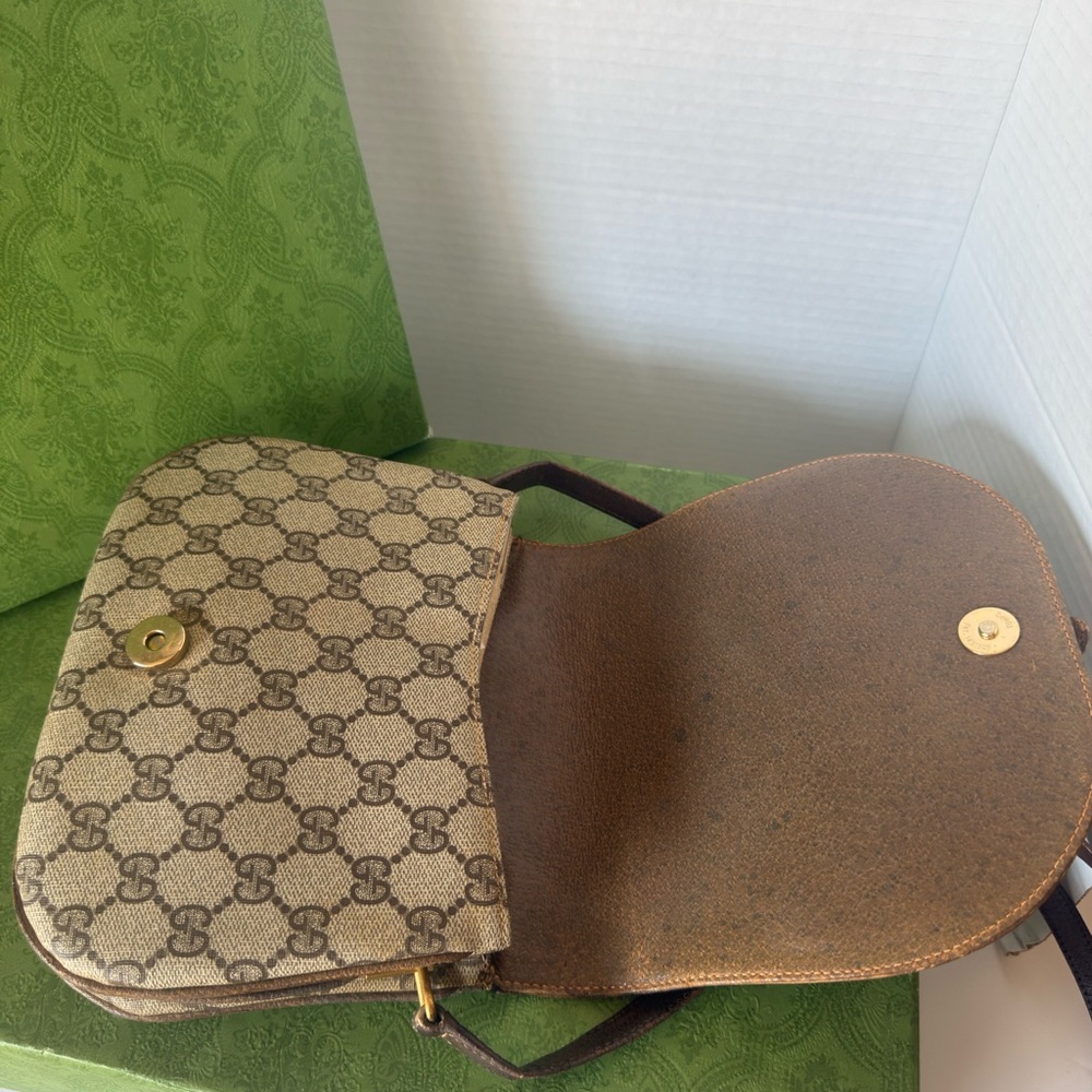 Authentic Crossbody/Shoulder Bag Gucci. - Picture 8 of 17